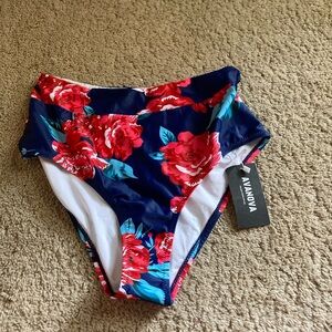 Brand new swimsuit bottoms size medium